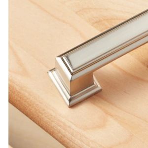 Bundle of five silver pull handles 6 inches